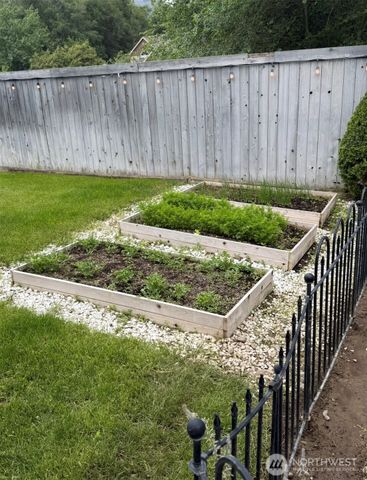 432 5th Avenue, Oroville, WA 98844