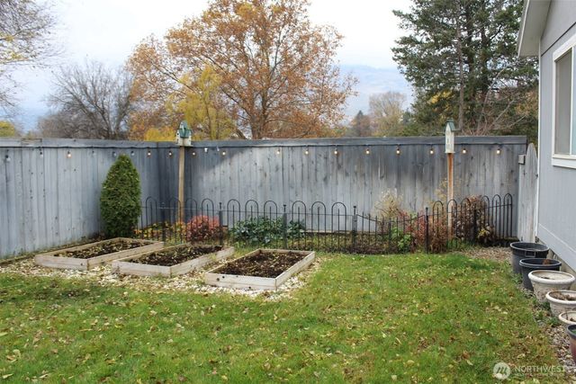 432 5th Avenue, Oroville, WA 98844