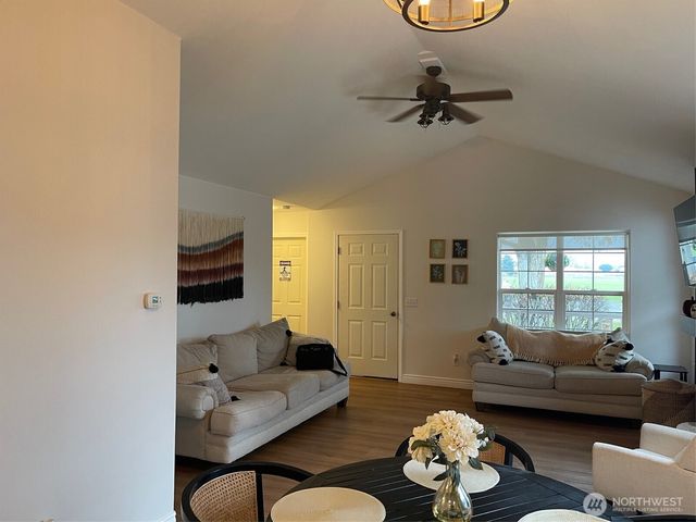 432 5th Avenue, Oroville, WA 98844