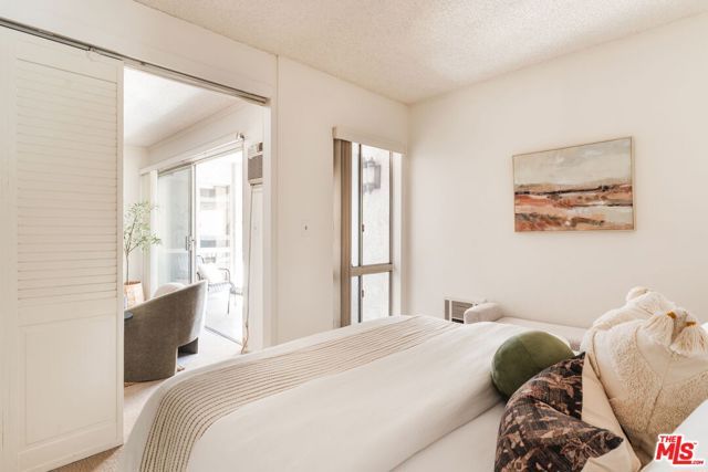 355 S Los Robles Avenue 210, Pasadena, CA 91101