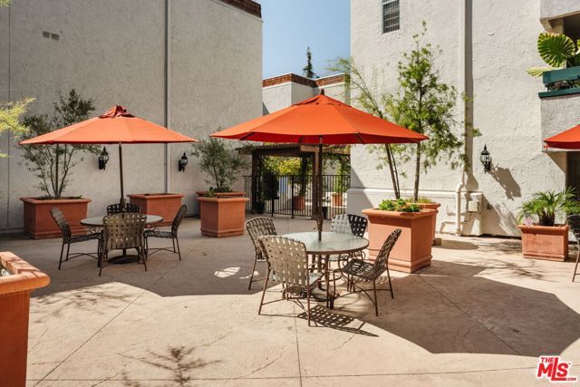 355 S Los Robles Avenue 210, Pasadena, CA 91101