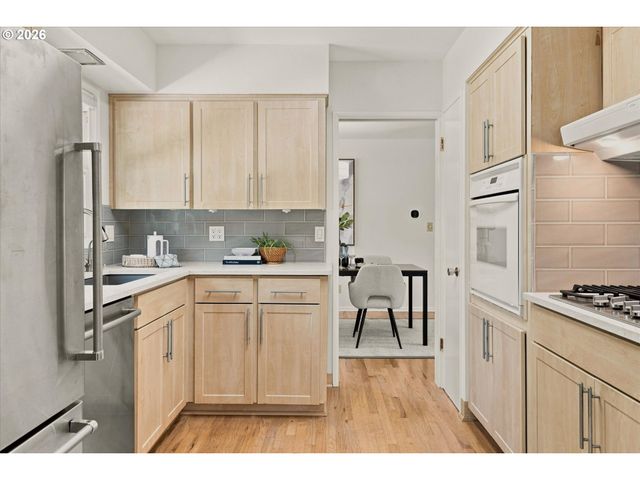 5370 Sw CHESTNUT Ave, Beaverton, OR 97005