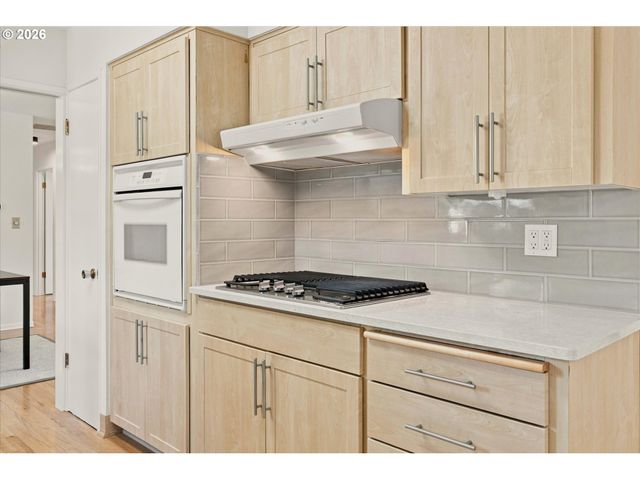5370 Sw CHESTNUT Ave, Beaverton, OR 97005