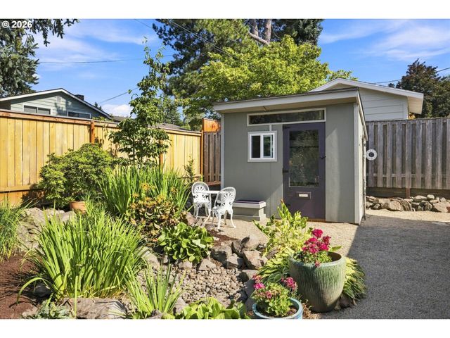 5370 Sw CHESTNUT Ave, Beaverton, OR 97005