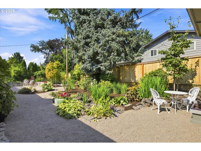 5370 Sw CHESTNUT Ave, Beaverton, OR 97005