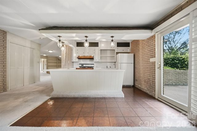 6859 River Bend Road, Claremont, NC 28610