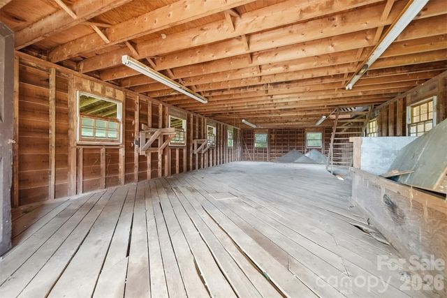 6859 River Bend Road, Claremont, NC 28610