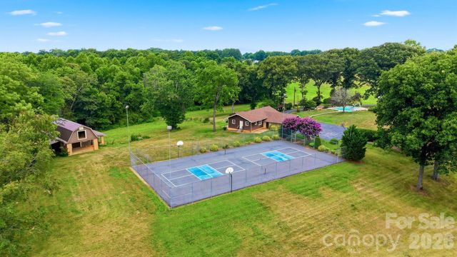 6859 River Bend Road, Claremont, NC 28610