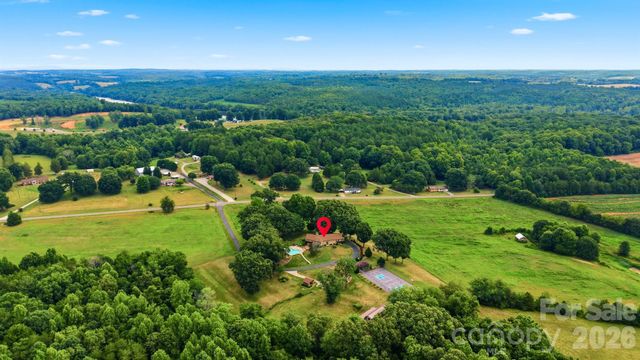 6859 River Bend Road, Claremont, NC 28610