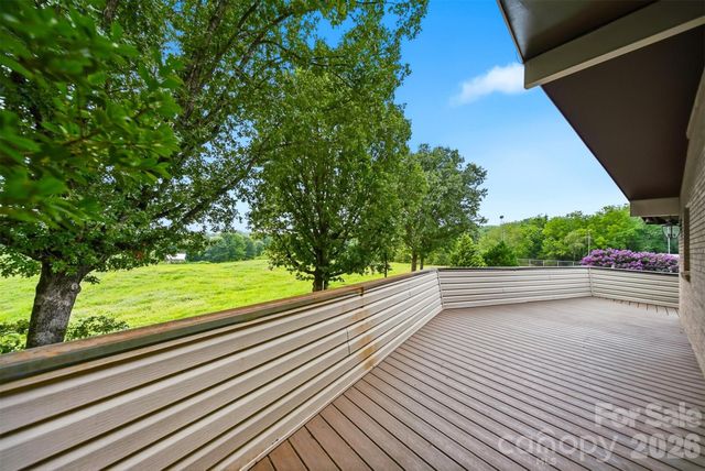 6859 River Bend Road, Claremont, NC 28610