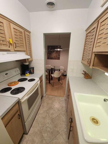 3232 CANAL Drive 20, Pompano Beach, FL 33062