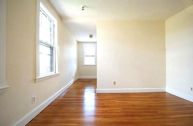 110 Lanark Road 11, Boston, MA 02135