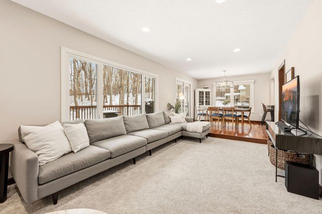 10730 34th Avenue N, Plymouth, MN 55441