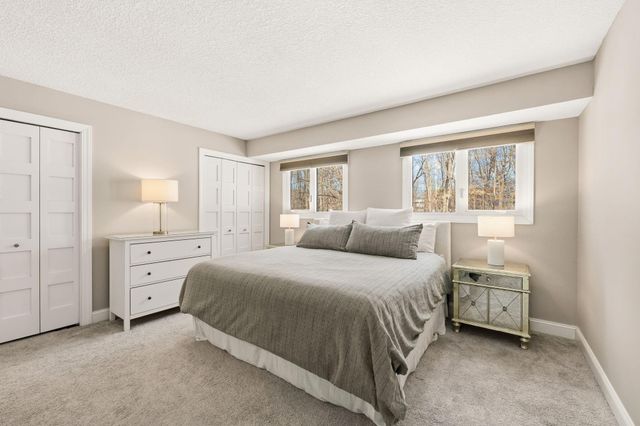 10730 34th Avenue N, Plymouth, MN 55441