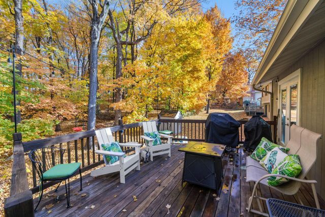 10730 34th Avenue N, Plymouth, MN 55441