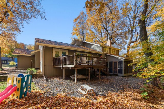 10730 34th Avenue N, Plymouth, MN 55441