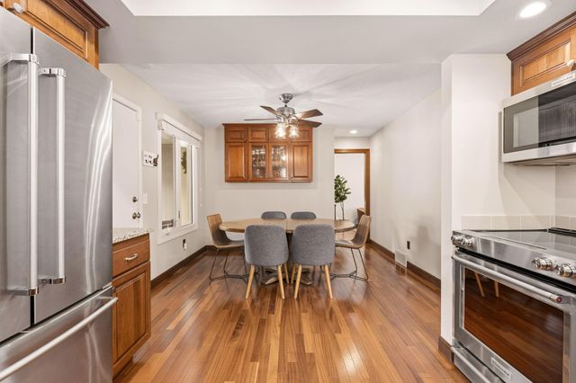 10730 34th Avenue N, Plymouth, MN 55441