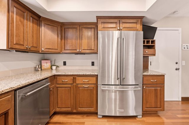 10730 34th Avenue N, Plymouth, MN 55441