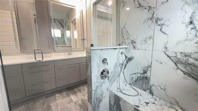 142 HARBOR VILLAGE POINT S, Palm Coast, FL 32137