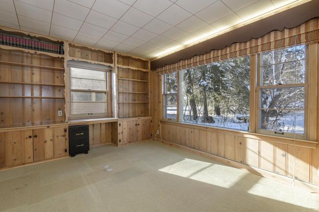 902 Lake DRIVE, South Milwaukee, WI 53172