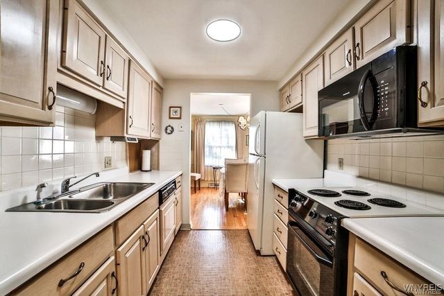 1370 Maple Road 1, Amherst, NY 14221