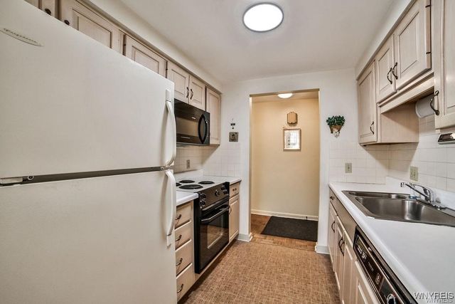 1370 Maple Road 1, Amherst, NY 14221