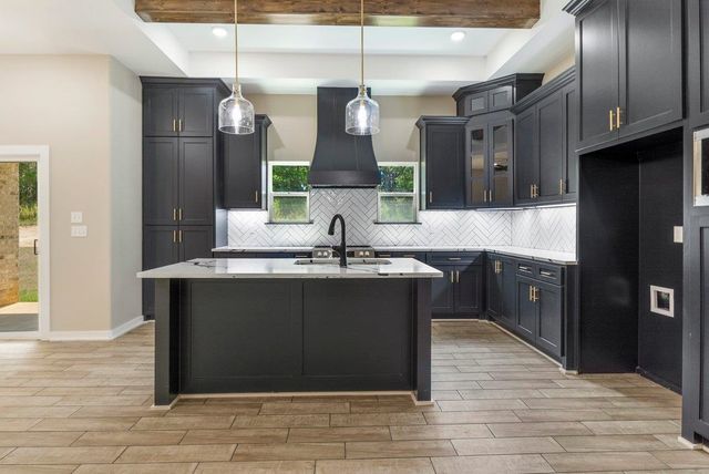 18268 US Jones Dr, Tyler, TX 75705