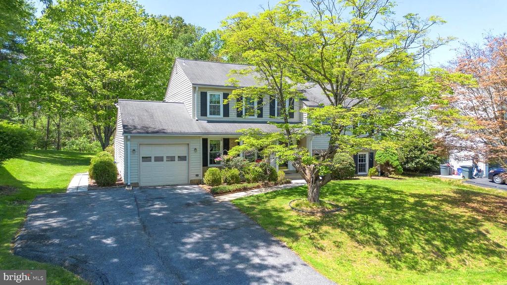 Image 1 of property listing at 19320 RICHWOOD CT, Brookeville, MD 20833