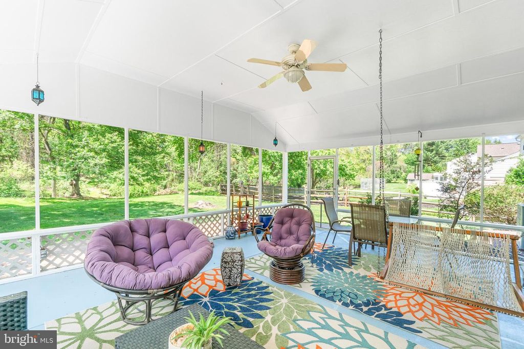 Image 18 of property listing at 19320 RICHWOOD CT, Brookeville, MD 20833