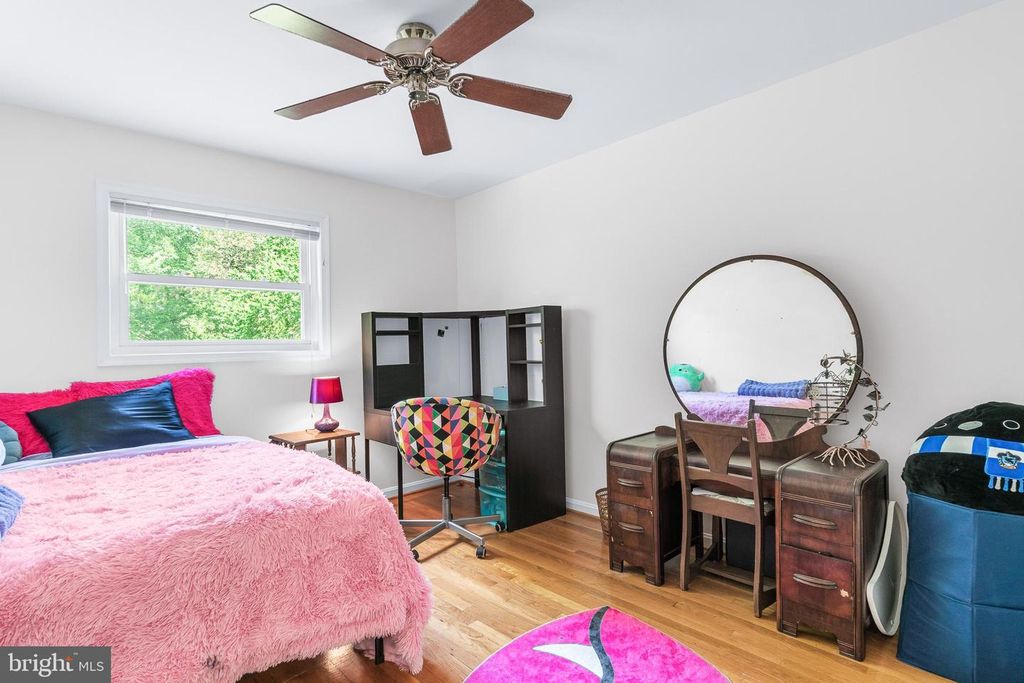 Image 19 of property listing at 19320 RICHWOOD CT, Brookeville, MD 20833