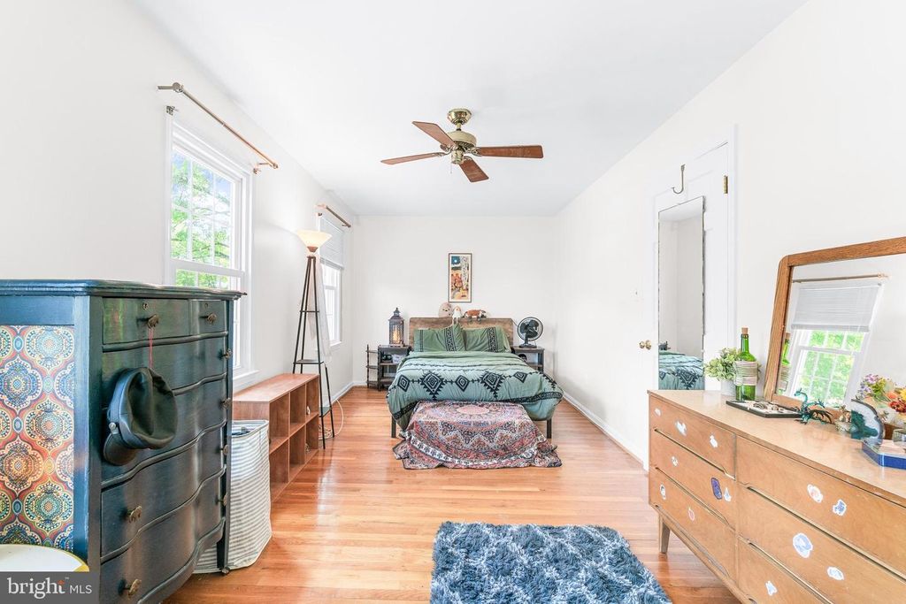 Image 24 of property listing at 19320 RICHWOOD CT, Brookeville, MD 20833