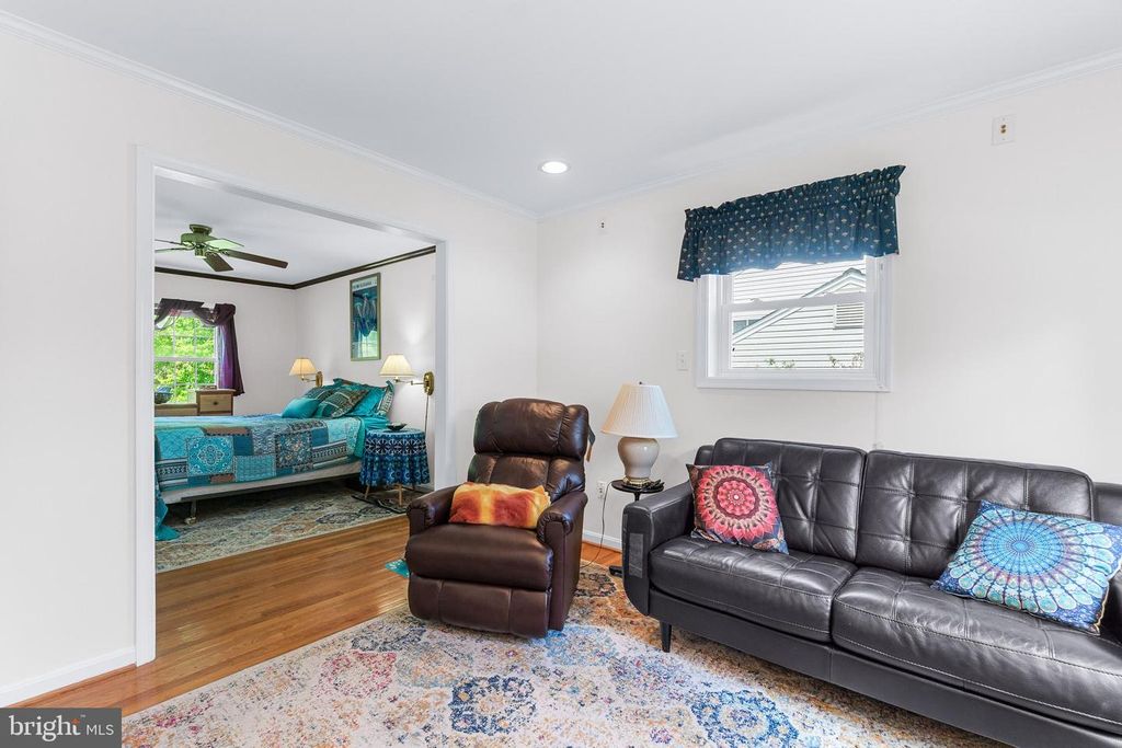 Image 26 of property listing at 19320 RICHWOOD CT, Brookeville, MD 20833