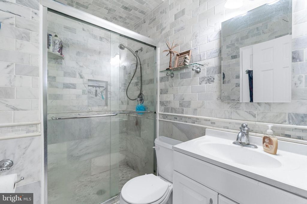 Image 30 of property listing at 19320 RICHWOOD CT, Brookeville, MD 20833
