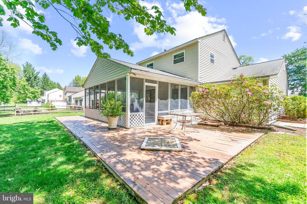 Image 34 of property listing at 19320 RICHWOOD CT, Brookeville, MD 20833