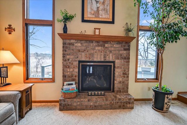 690 Ridge View Lane, Oregon, WI 53575