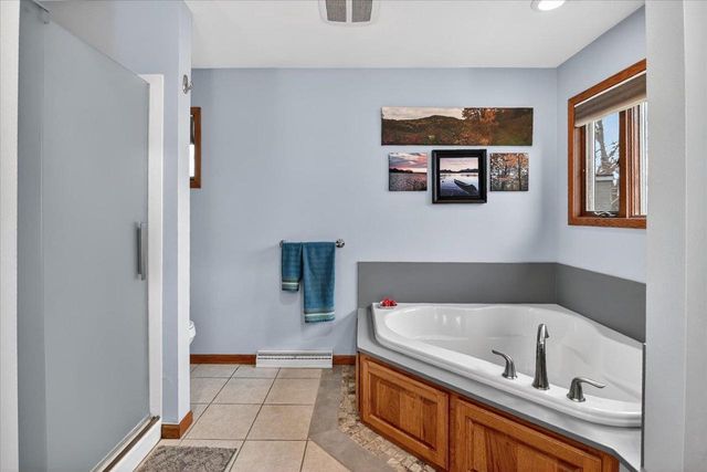 690 Ridge View Lane, Oregon, WI 53575