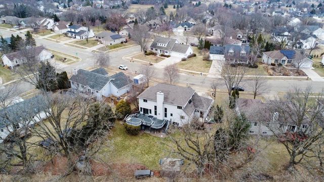 690 Ridge View Lane, Oregon, WI 53575