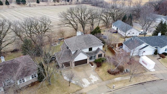 690 Ridge View Lane, Oregon, WI 53575