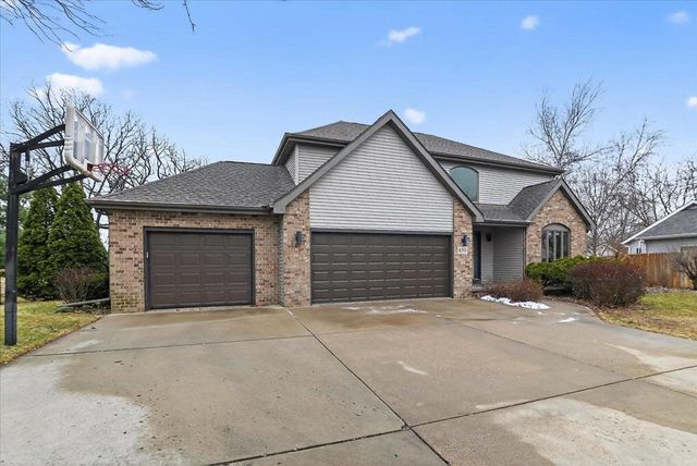 690 Ridge View Lane, Oregon, WI 53575