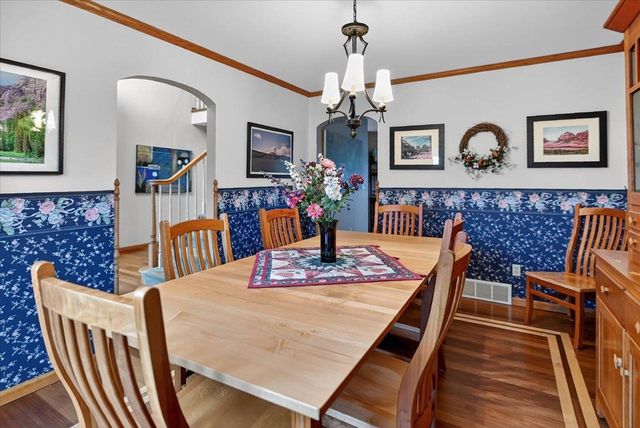 690 Ridge View Lane, Oregon, WI 53575