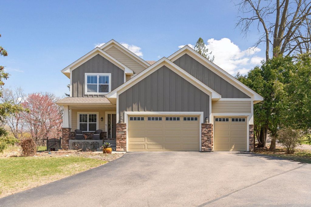 3413 Shady Oak Road, Minnetonka, MN 55305