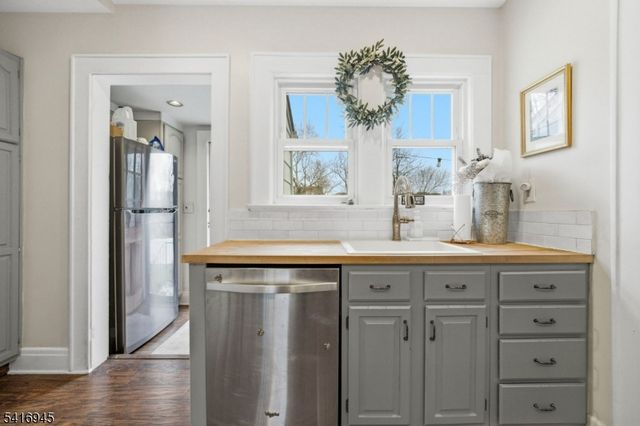 224 E High St, Somerville Boro, NJ 08876