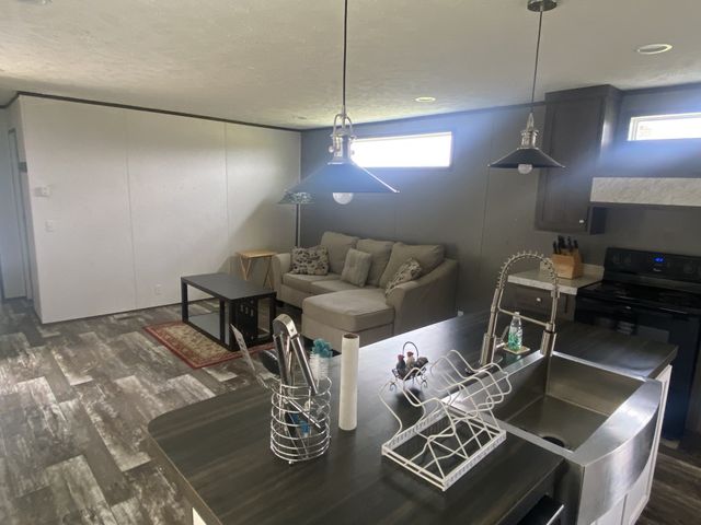 3953 Edd Ross Rd, Cedar Hill, TN 37032