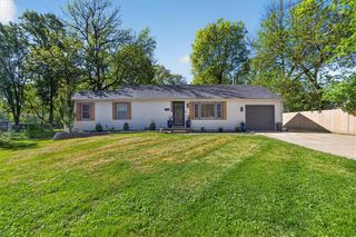 7305 Lamar Avenue, Overland Park, KS 66204