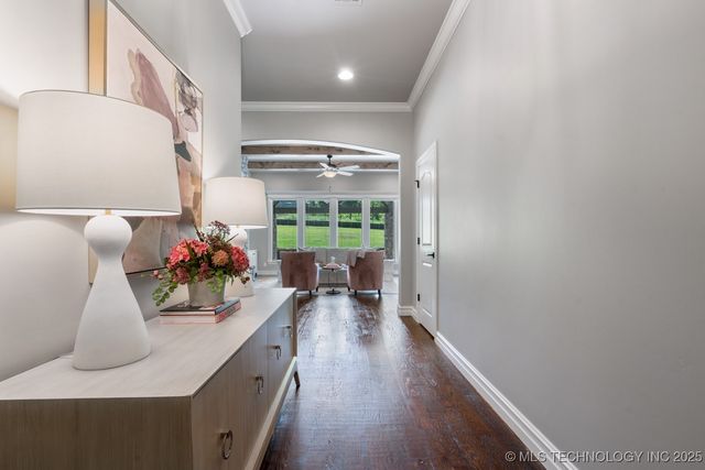 2787 Forest View Drive, Claremore, OK 74017