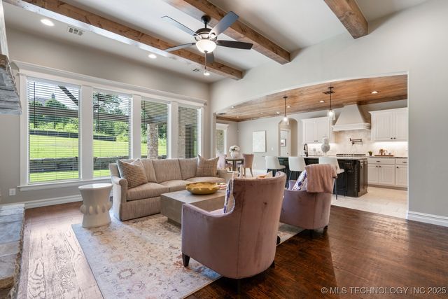 2787 Forest View Drive, Claremore, OK 74017