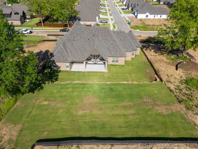 2787 Forest View Drive, Claremore, OK 74017
