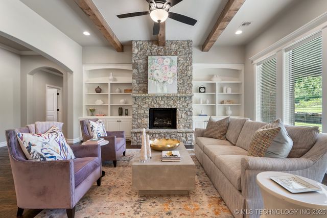 2787 Forest View Drive, Claremore, OK 74017