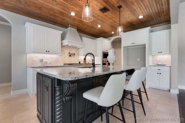 2787 Forest View Drive, Claremore, OK 74017