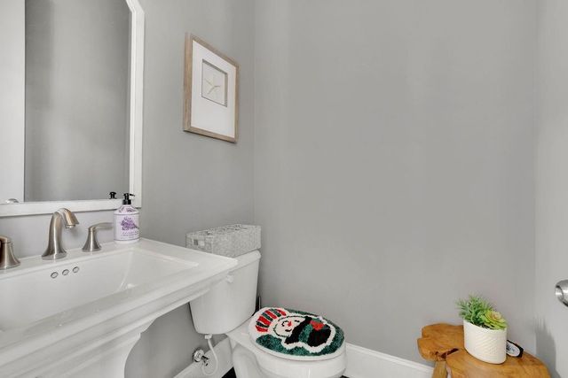 16450 Waxmyrtle Road, Alpharetta, GA 30004